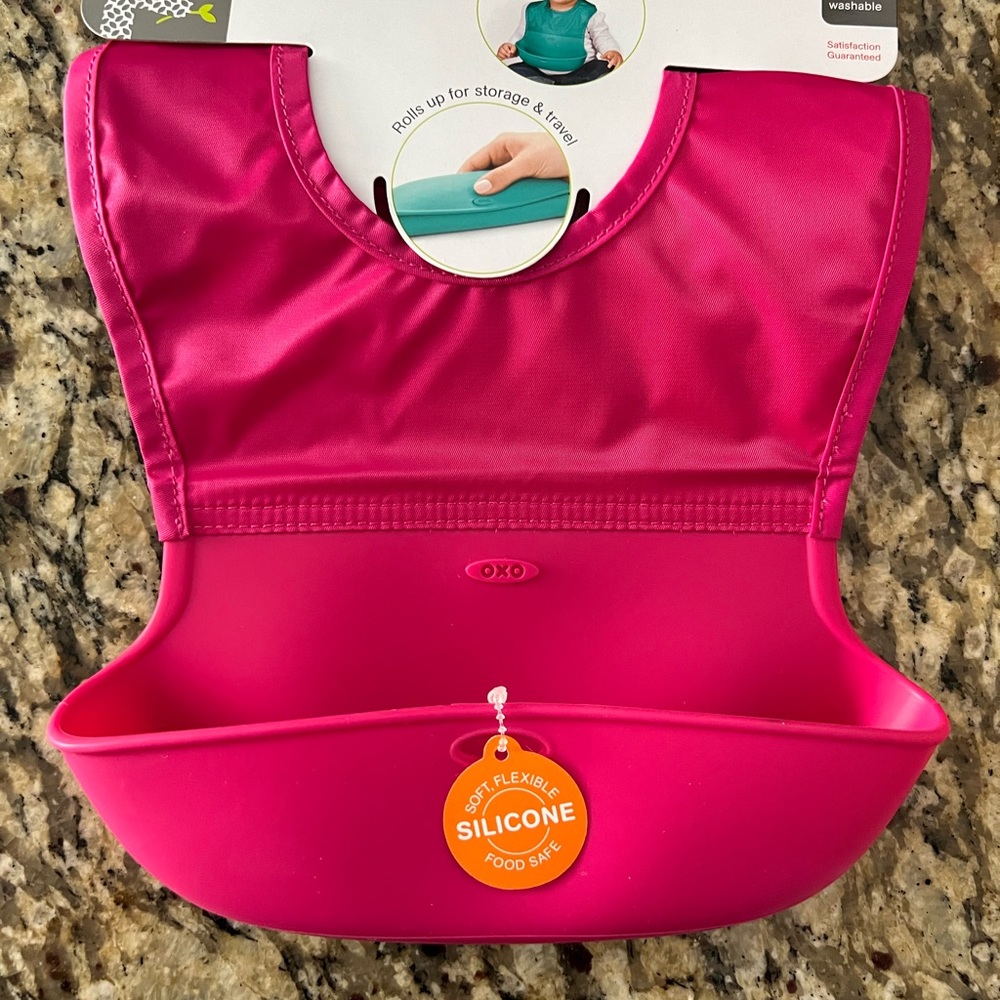 Silicone Roll Up Bib